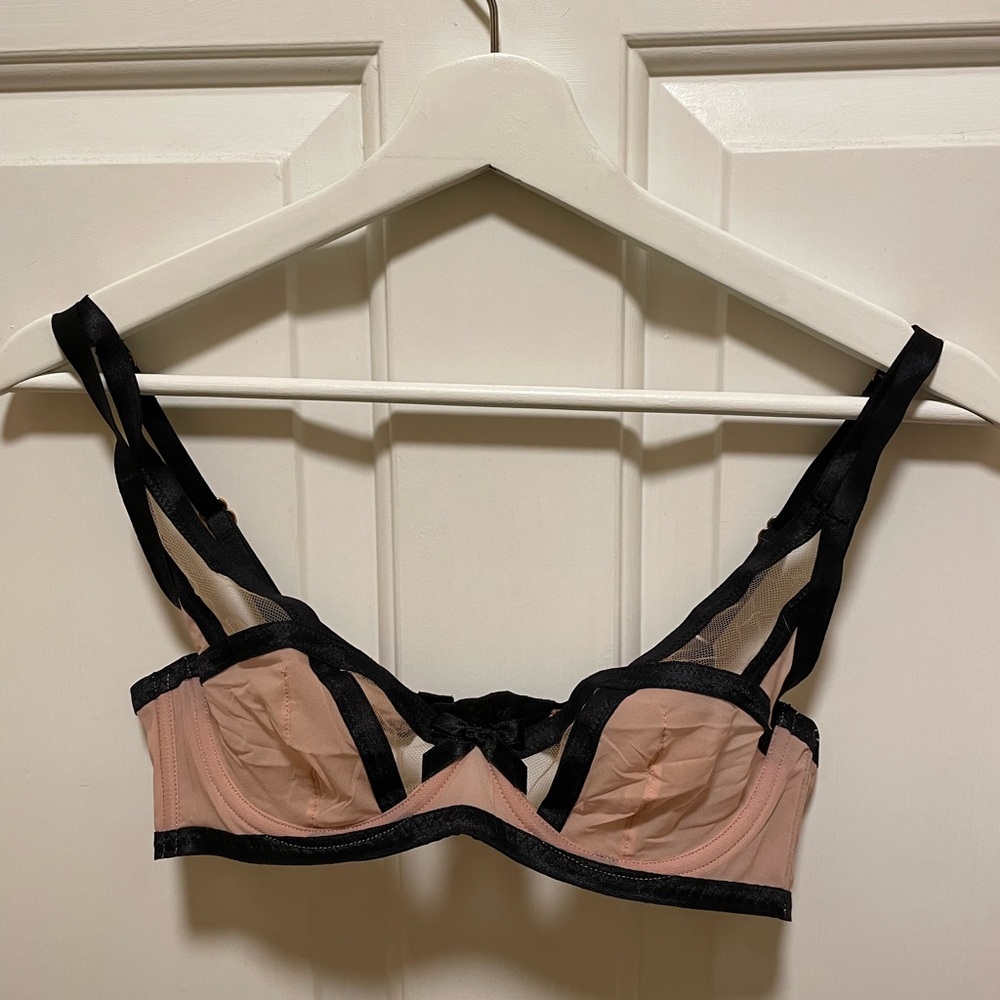 Chic Black and Nude Bralette